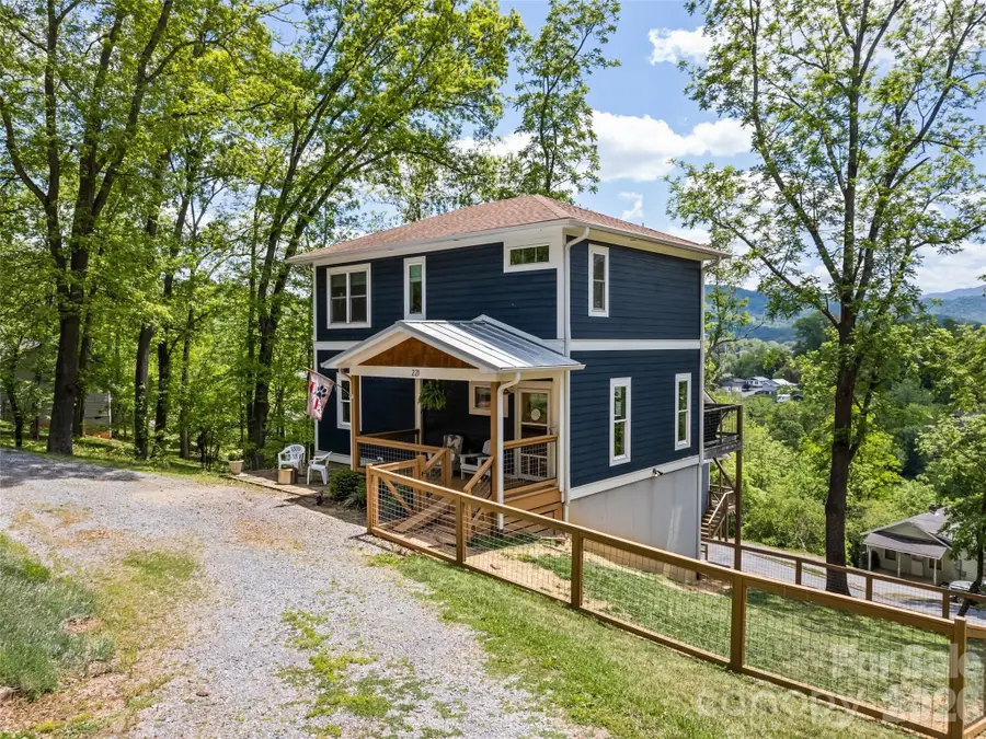 221 Northside Street, Canton, NC 28716 - #3