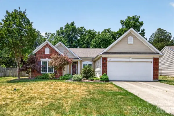 16046 Stuarts Draft Court, Charlotte, NC 28278