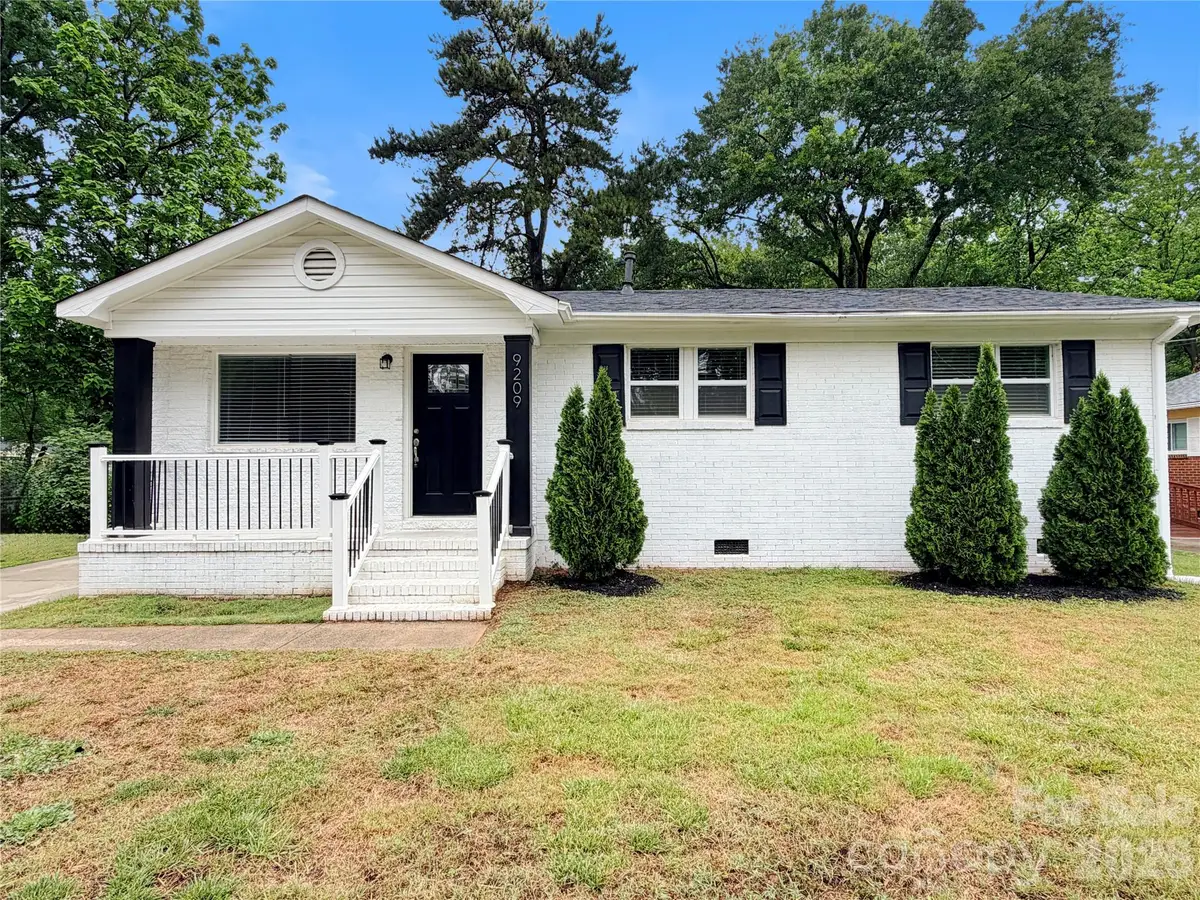9209 Edgevale Drive, Charlotte, NC 28216 - #1