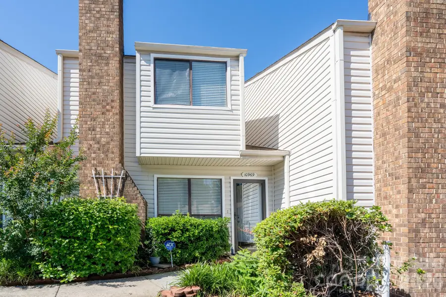 10969 Carmel Crossing Road, Charlotte, NC 28226 - #2