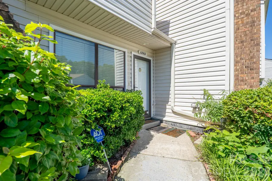 10969 Carmel Crossing Road, Charlotte, NC 28226 - #3