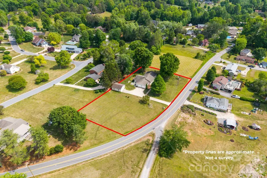 1137 Hibriten Drive Se, Lenoir, NC 28645 - #2
