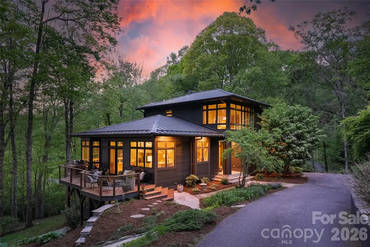 15 Hunters Way, Asheville, NC 28804 - #1