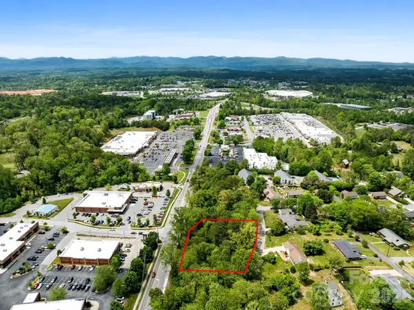 99999 Weaver Boulevard, Weaverville, NC 28787