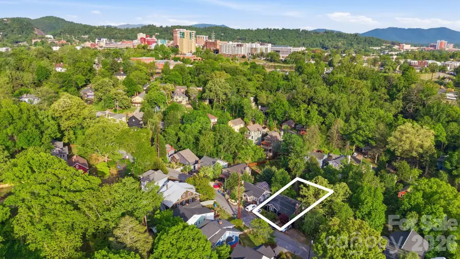 107 Courtland Avenue, Asheville, NC 28801 - #3