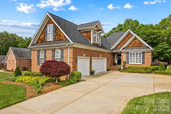 7767 St Andrews Lane, Stanley, NC 28164