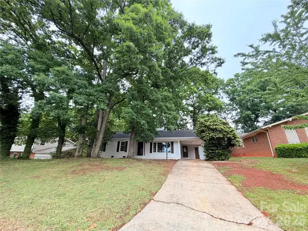 1409 Woodberry Road, Charlotte, NC 28212