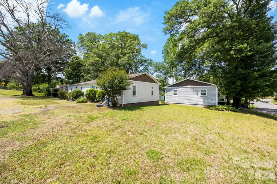 414 E Wilkins Street, Dallas, NC 28034 - #3