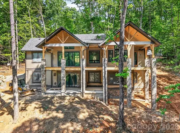 1024 Indian Cave Road, Hendersonville, NC 28739