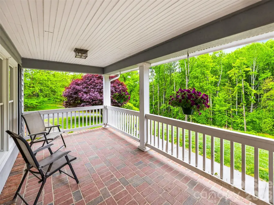 530 Windom Cove, Burnsville, NC 28714 - #2
