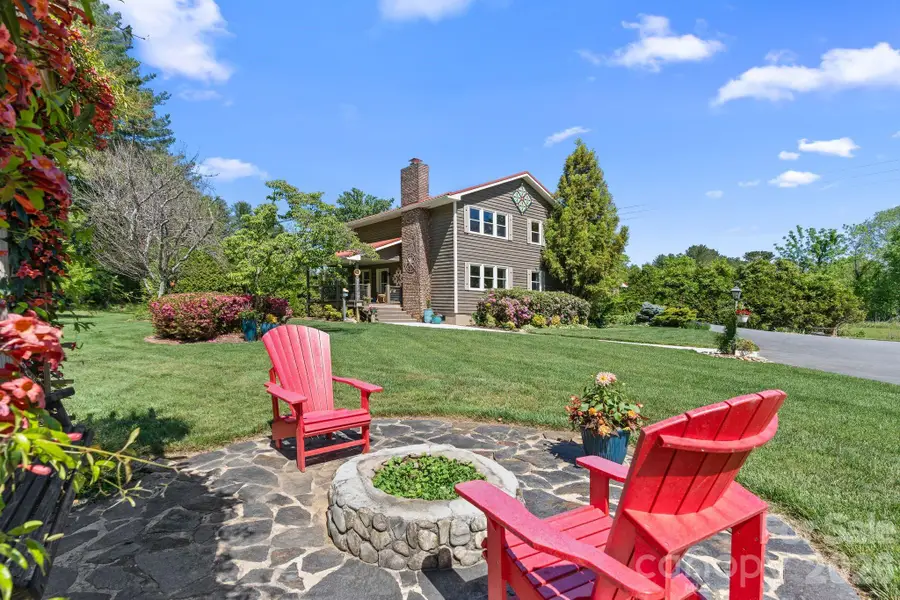 102 S Blue Ridge Road, Black Mountain, NC 28711 - #2
