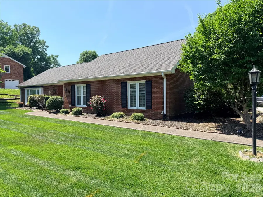 1020 Longreen Drive #50a, Kernersville, NC 27284 - #3