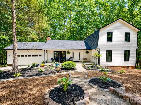 9307 Raintree Lane, Charlotte, NC 28277