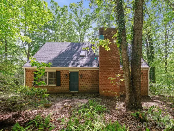 639 Hunter Street, Burnsville, NC 28714