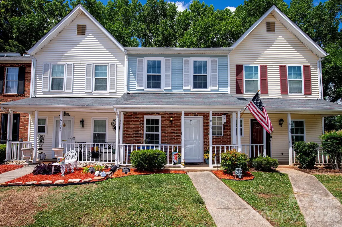 1637 Windsor Gate Lane, Charlotte, NC 28215 - #1