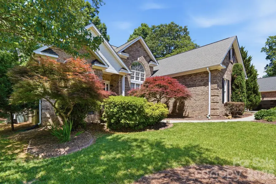 2640 Willowbrook Drive, Matthews, NC 28104 - #3