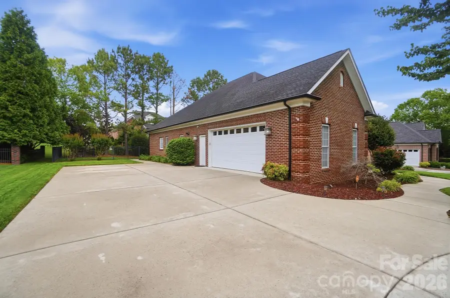8000 Tottenham Drive, Harrisburg, NC 28075 - #3