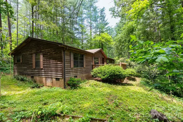 1010 Sharon Ridge Road, Fairview, NC 28730