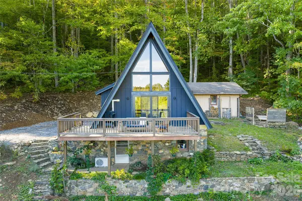 360 Banjo Branch Road, Burnsville, NC 28714