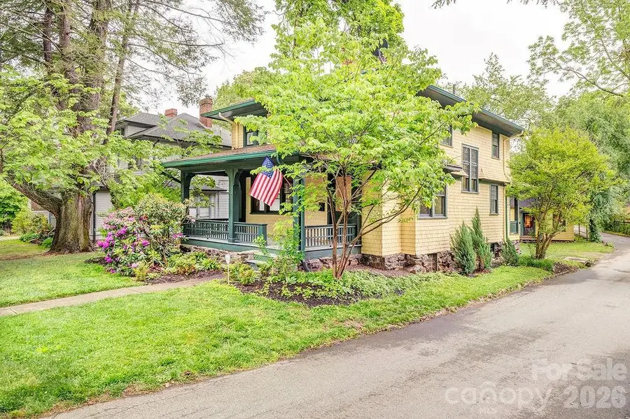 14 Watauga Street, Asheville, NC 28801 - #2