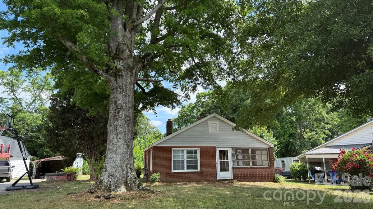 1717 Shelby Road, Kings Mountain, NC 28086 - #1