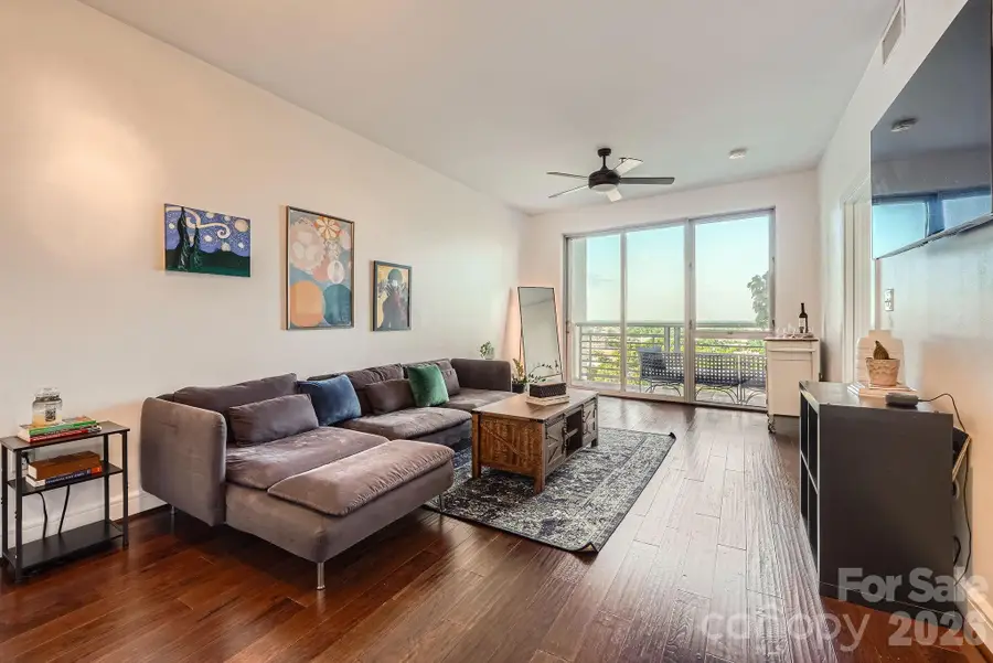 333 W Trade Street W #2002, Charlotte, NC 28202 - #2