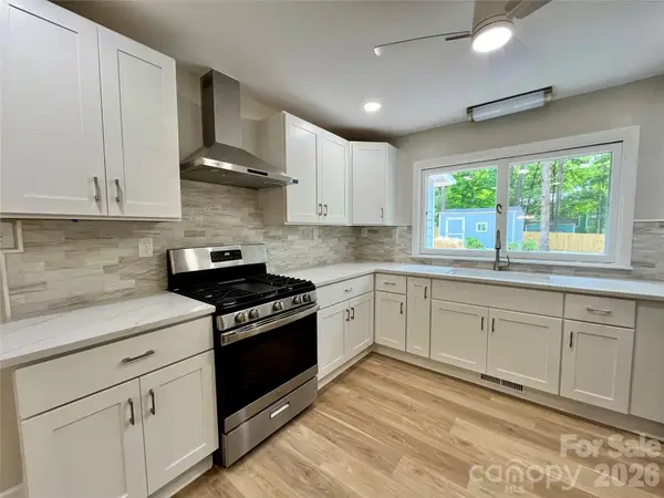 6018 Donegal Drive, Charlotte, NC 28212