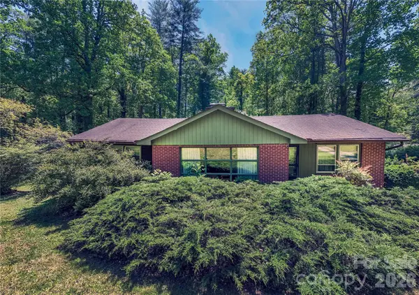 3004 Kanuga Road, Hendersonville, NC 28739