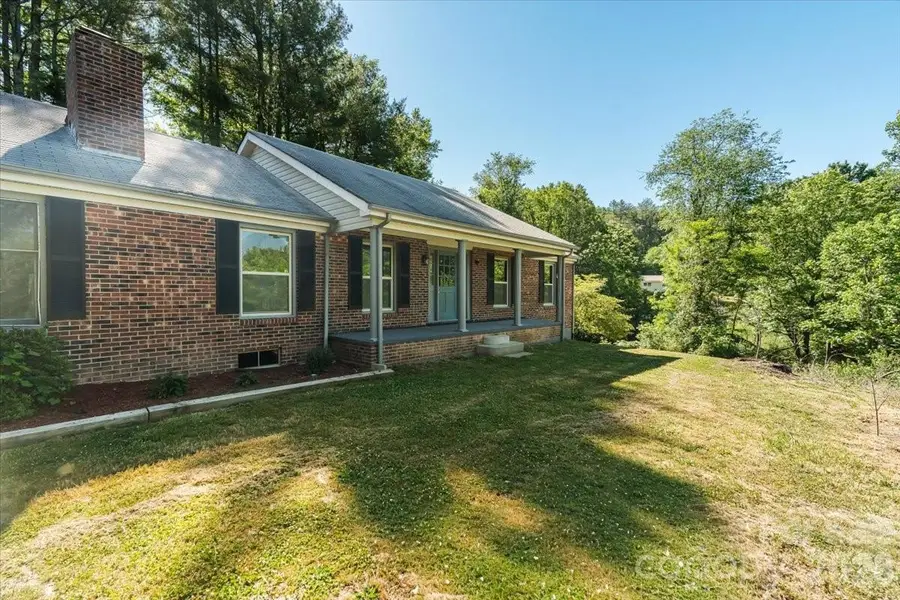 14 Jack Sullins Road, Spruce Pine, NC 28777 - #2