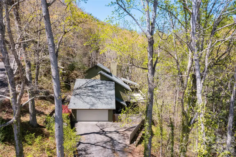 22 Robinhood Road, Asheville, NC 28804 - #2