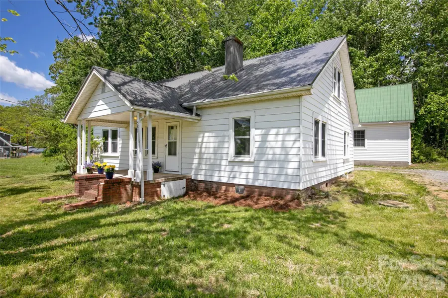 587 Old Hendersonville Highway, Brevard, NC 28712 - #2