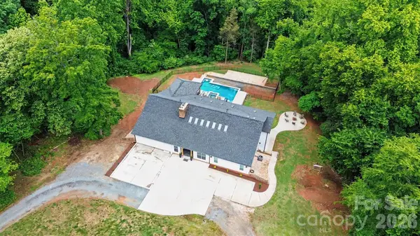 6201 Cory Bret Lane, Charlotte, NC 28278