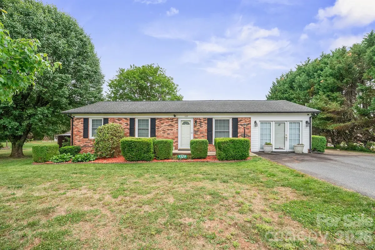 1329 Landsdowne Drive, Conover, NC 28613 - #1