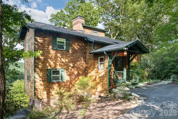 162 Merrills Chase Road, Asheville, NC 28803