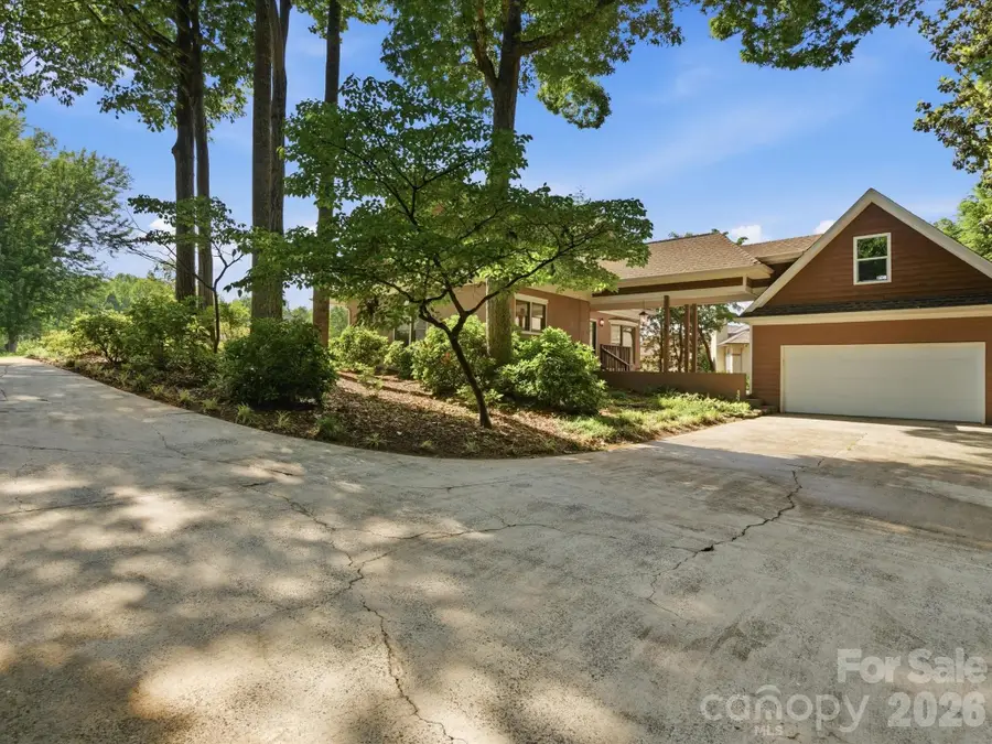911 Weymouth Drive, Gastonia, NC 28056 - #3