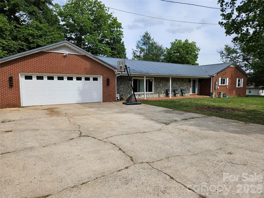 5136 Sherrill Drive, Granite Falls, NC 28630 - #3