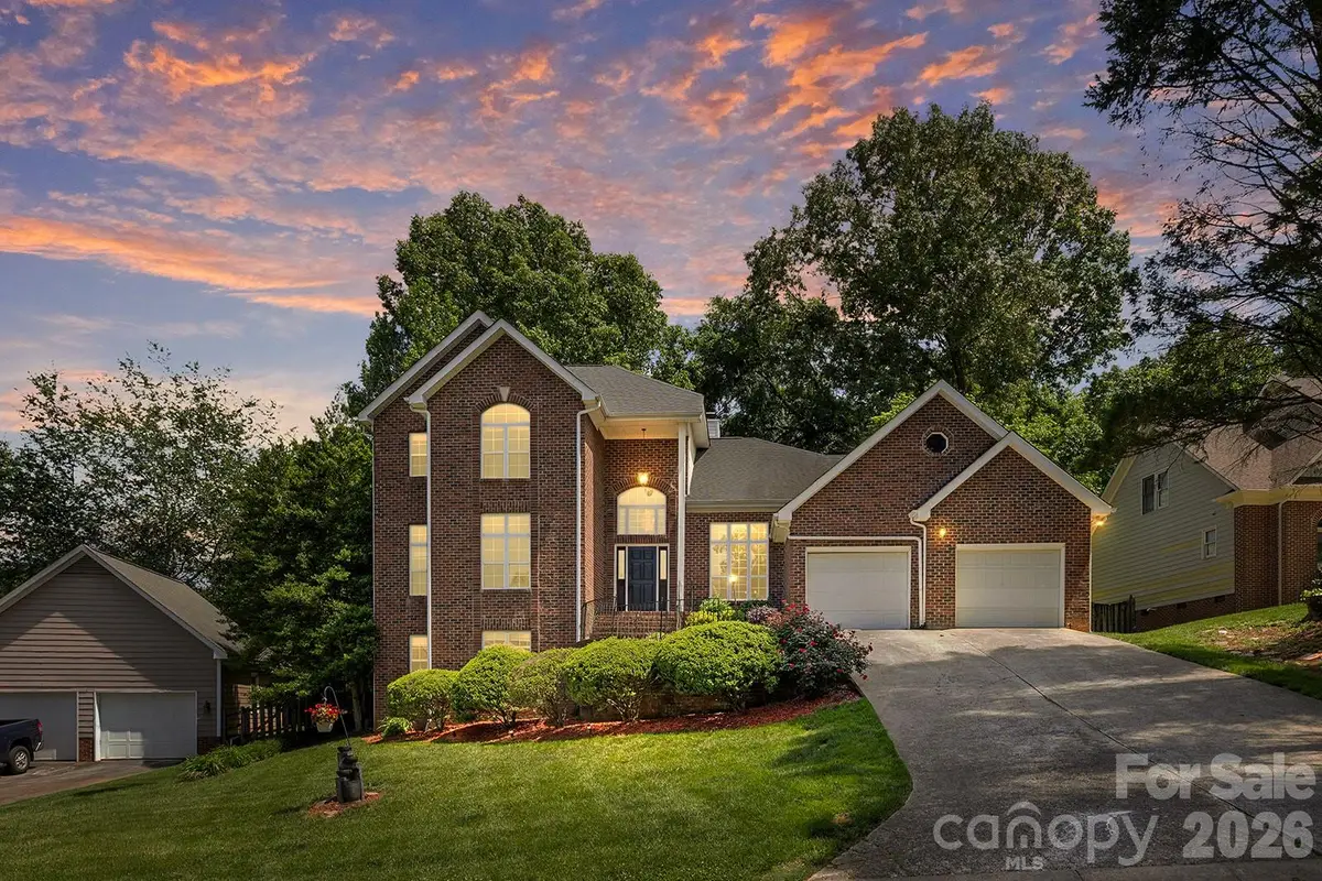 9111 Brocklehurst Lane, Charlotte, NC 28215 - #1