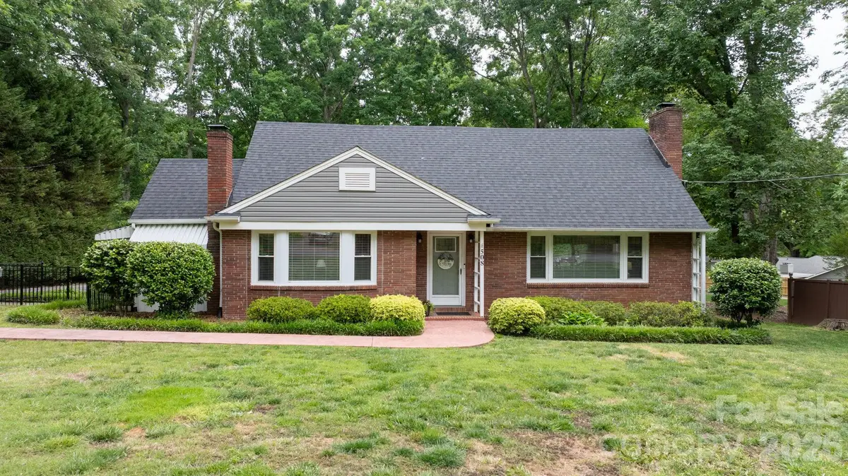 508 2nd Avenue Ne, Conover, NC 28613 - #1