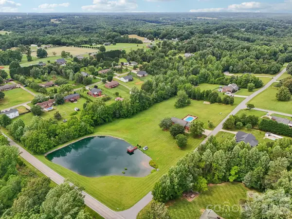 3381 Elaine Avenue, Lincolnton, NC 28092