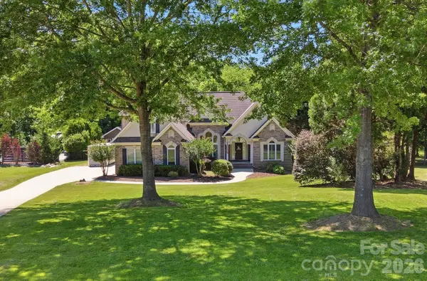 2066 Applebrook Drive, Wesley Chapel, NC 28110