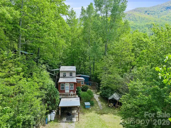 1331 Georges Fork Road, Burnsville, NC 28714
