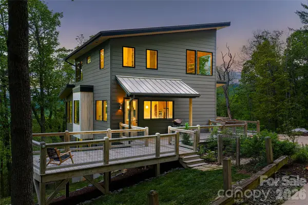 77A Mcintyre Drive, Asheville, NC 28803