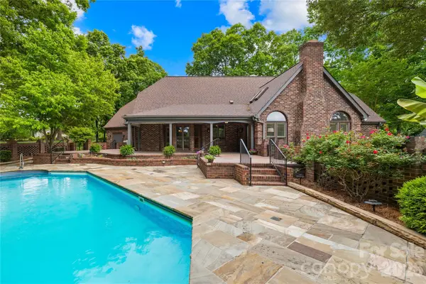 3765 Glenn Oaks Drive, Maiden, NC 28650