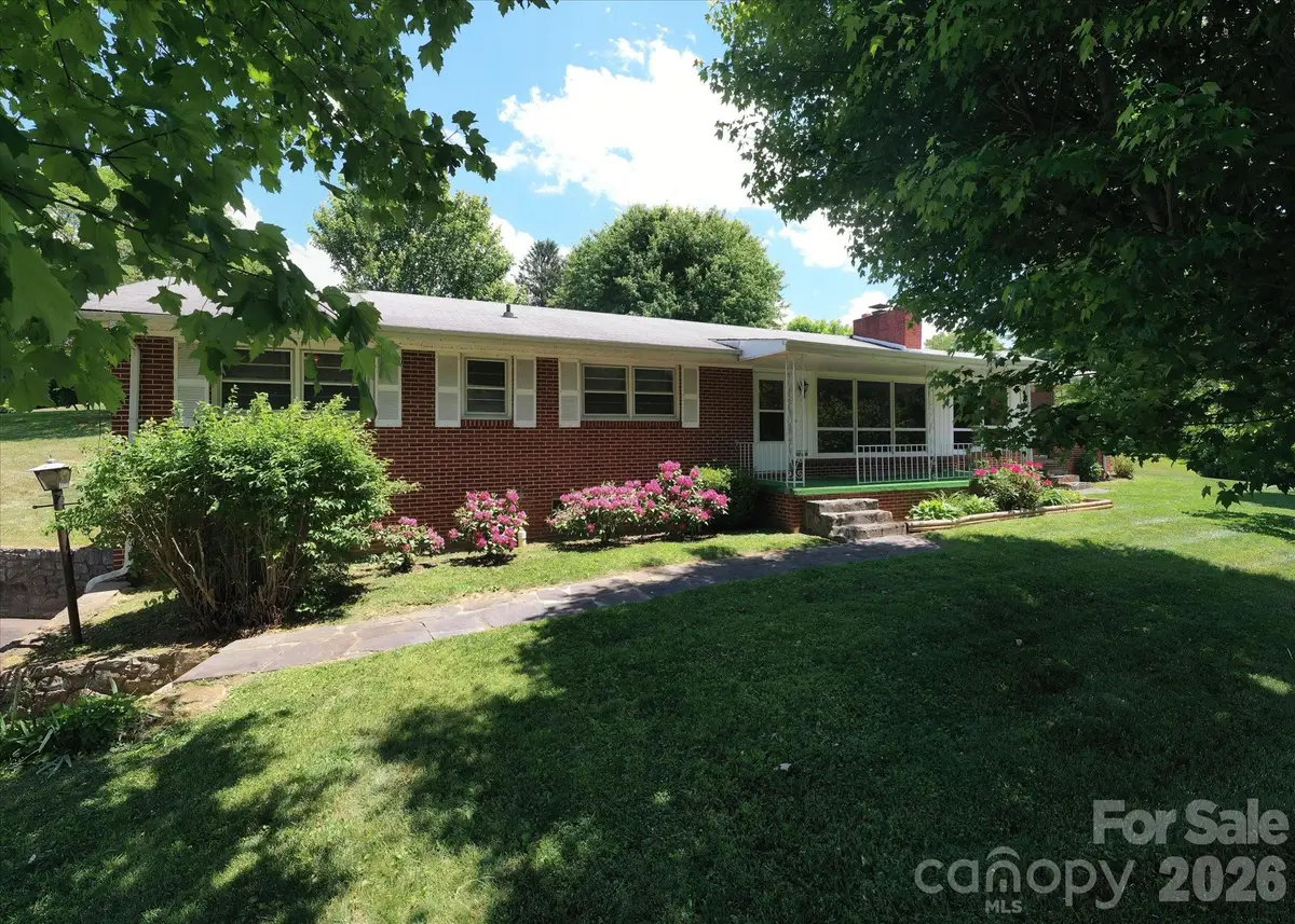 295 Bramlett Drive, Waynesville, NC 28785 - #1