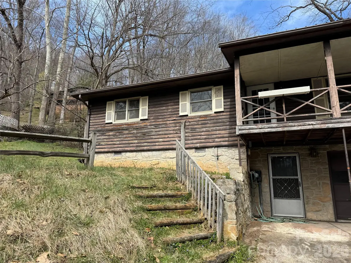 814 Mountain View Drive, Maggie Valley, NC 28751 - #1