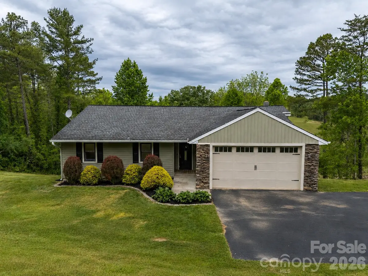 9 Squirrel Ridge Drive, Weaverville, NC 28787 - #1