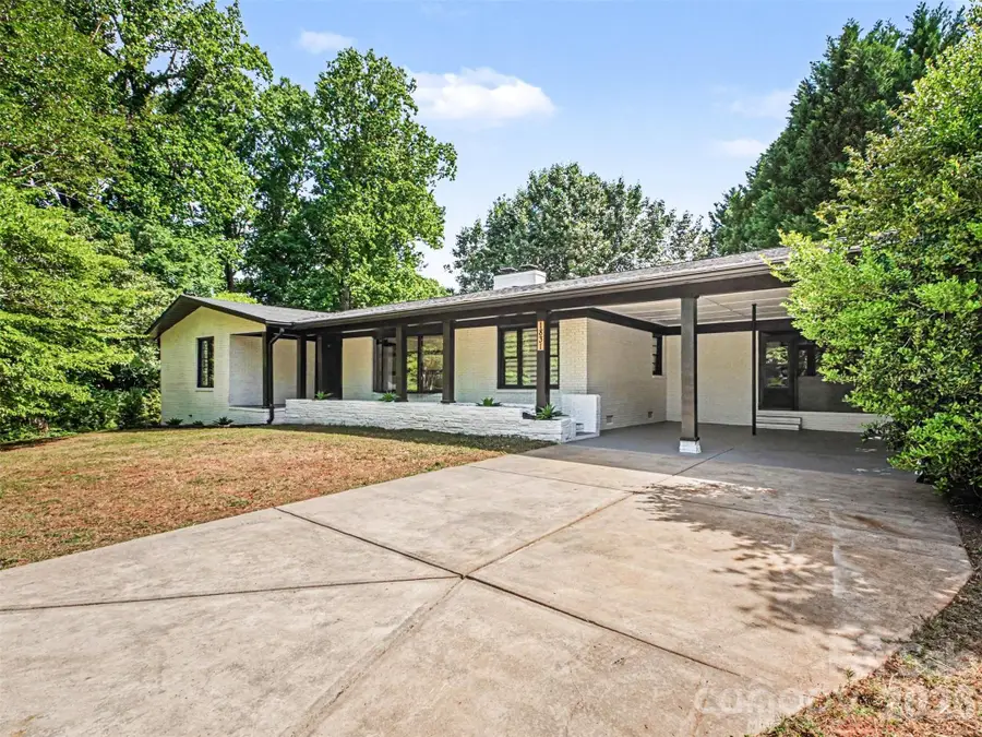 1831 Elizabeth Oaks Avenue, Charlotte, NC 28216 - #2