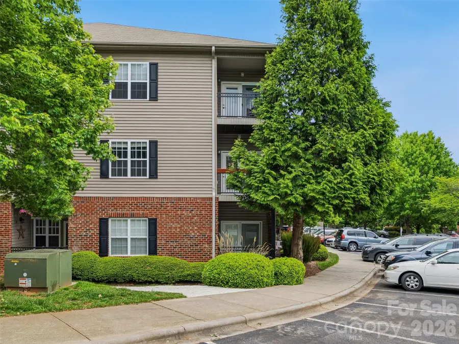 221 Appeldoorn Circle, Asheville, NC 28803 - #3
