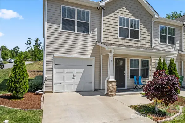 2 Chambers Garden Drive, Arden, NC 28704