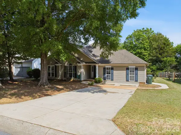 5807 Timber Falls Place Nw, Concord, NC 28027